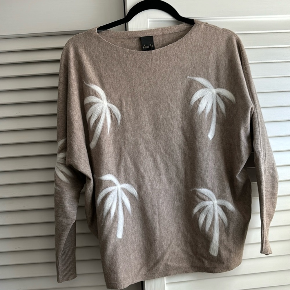 Aaeda Sweater